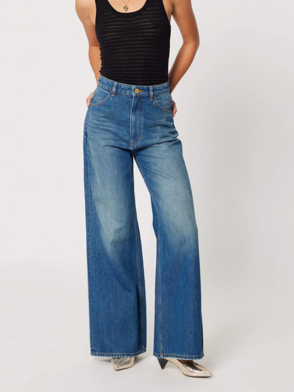 Rollas Studio Flare High Rise Wide Leg Jeans Size 30